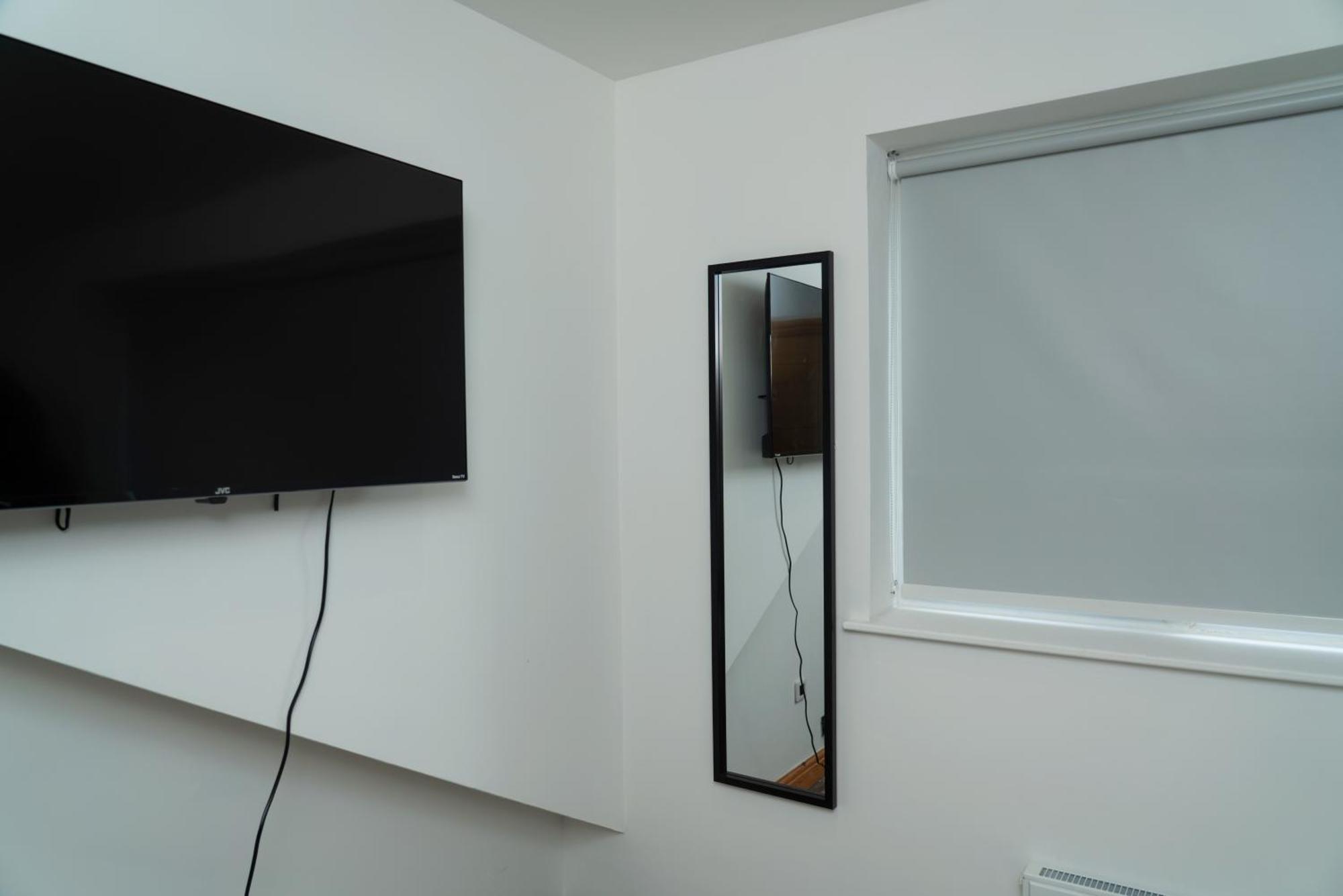 Double Bedroom Near Etihad And Coop Live With Free Parking, Shared Kitchen & Bathroom - Including Free 1-Hour Early Check-In Or Late Check-Out For Bookings Until July Manchester Ngoại thất bức ảnh