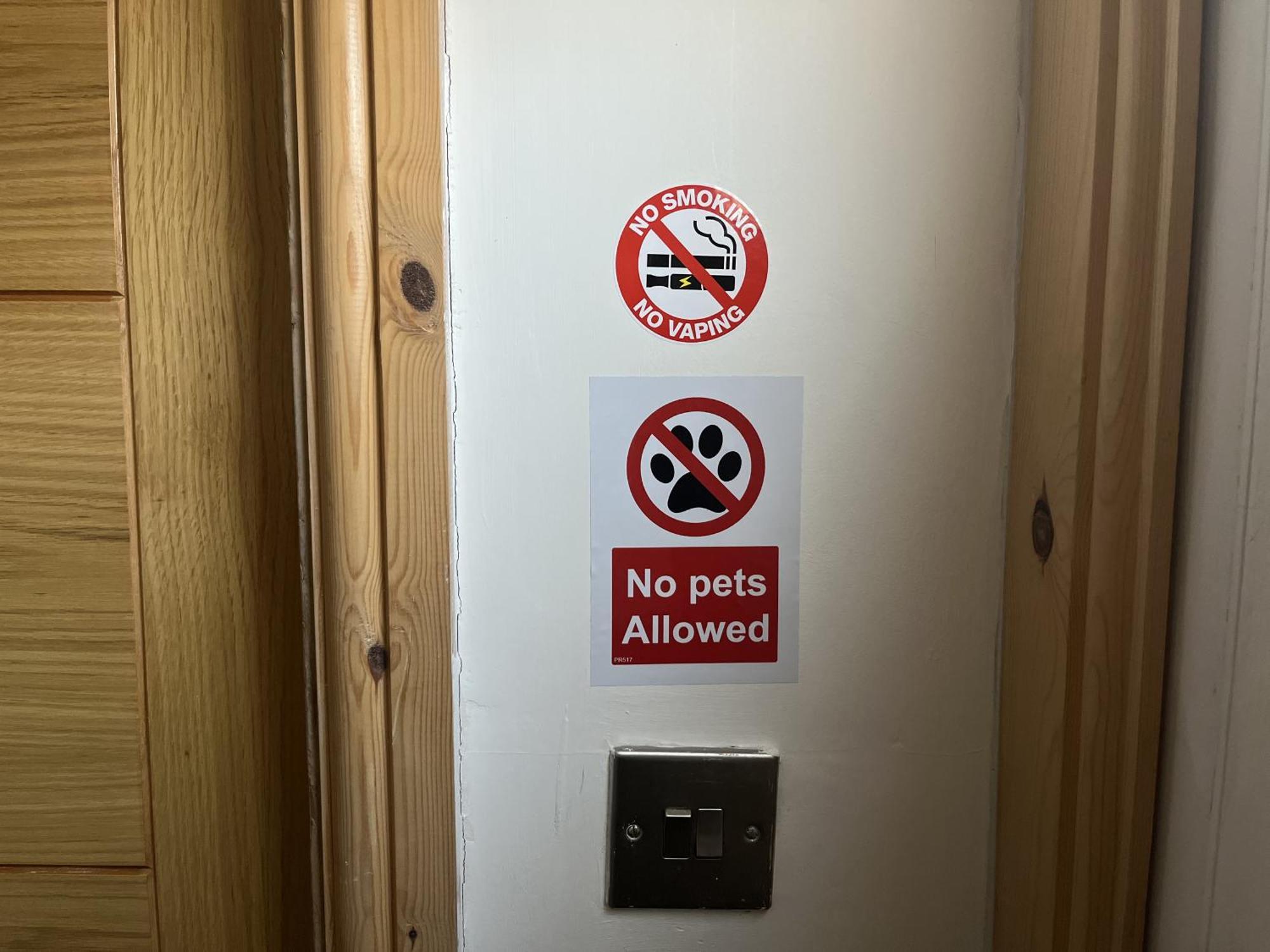 Double Bedroom Near Etihad And Coop Live With Free Parking, Shared Kitchen & Bathroom - Including Free 1-Hour Early Check-In Or Late Check-Out For Bookings Until July Manchester Ngoại thất bức ảnh